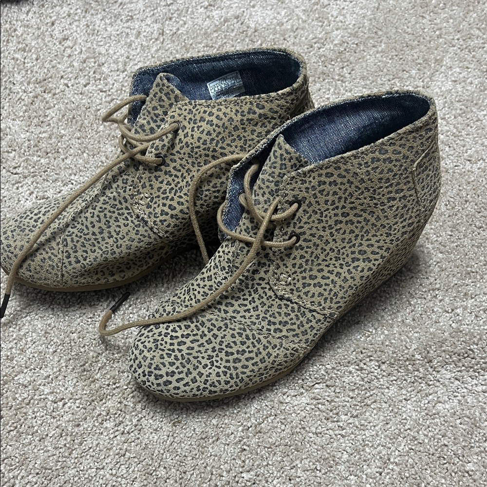 Toms Leopard Print Ankle Booties